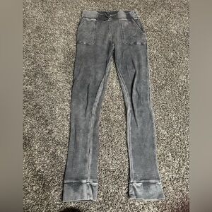 Women’s mono b leggings size large